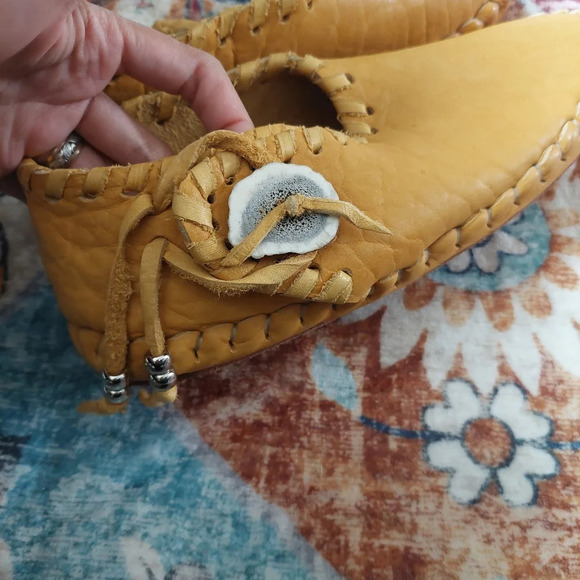Handmade Buffalo Hide Deer Skin Suede Cherokee Moccasins Women's Size 6 - Picture 3 of 10